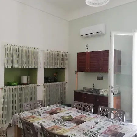 Domus Limarini Prázdninový dům Lido Marini